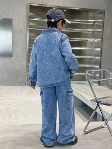 SHEIN 两件套男童时尚休闲Y2K复古酷炫街头返校学院风基础款简约舒适蓝色牛仔休闲长衬衫搭配舒适宽松牛仔裤，两件套童装，适合男童日常穿着，柔软舒适，也适合儿童秋冬季派对、节日和居家穿着，街头风校服，儿童牛仔套装，两件套牛仔套装，男童 - 藍色 - 查看 2