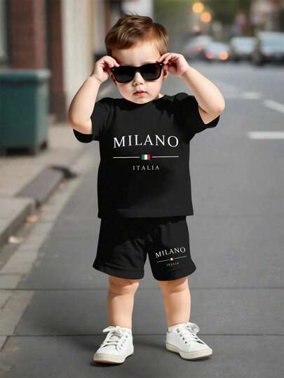 SHEIN 2pcs Toddler Boys' Casual Fashion Creative Simple Letter Slogan & Italy Flag Print Short Sleeve T-Shirt And Shorts Set Black Baby Outfit Italy Baby Clothes Baby Boy Black Outfit Infant Summer Outfit Milano Baby Outfit