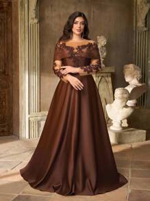 Aureia 大码优雅华丽的咖啡棕色奢华蕾丝贴花透视长袖单肩弹力缎面宽松单摆连衣裙，适合婚礼、单身派对、节日舞会、婚礼晚宴等场合（重工款）、情人节。 - 咖啡棕 - 查看 4