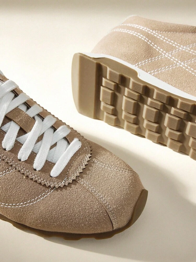 CUCCOO EASI レースアップ ラウンドトゥ フラット カジュアルスニーカー、フェイクスエード スポーティカジュアルシューズ デイリー室内外兼用、ブラウン