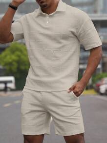 Manfinity Homme 男士纹理短袖休闲 Polo 衫和短裤套装 - 卡其色 - 查看 3