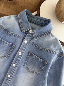 SHEIN 2pcs/Set Young Boy Fall/Winter Vintage Casual Basic Everyday Style Blue Denim Lapel Long Sleeve Shirt And Elastic Waist Loose Fit Cuffed Jogger Jeans Set,For Baby Fall/Winter Clothes,Boys Back-To-School Clothes,Baby Boys Baby Girls Streetwear Outfits,Toddler Boys Denim Two-Piece Set,Boys Christmas Outfits