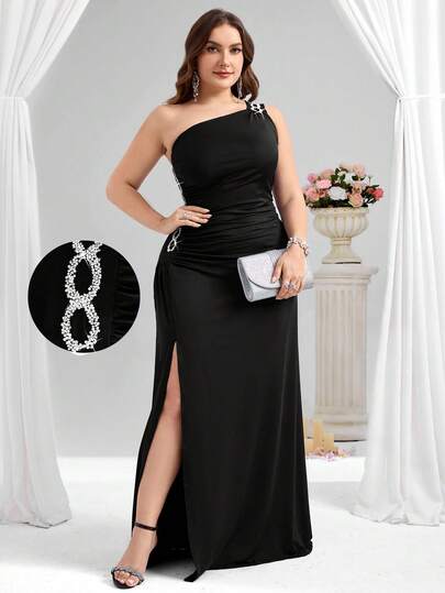 Coutiva 大码女式褶皱侧开衩下摆水钻缀饰单肩连衣裙