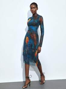 Maija 2026春夏优雅蓝色扎染印花露背修身长裙，时尚设计，适合派对、约会、商务、休闲、办公等场合，低调复古风，高品质都市通勤装，杂志编辑同款，都市社交度假派对穿搭，魅力女士长裙。 - 彩色 - 查看 4