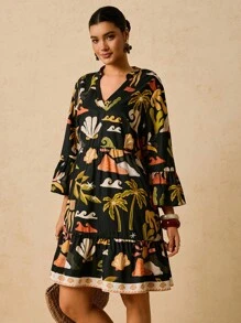 Travachic 大码女式黑色热带植物印花连衣裙，衬衫式V领中袖宽松连衣裙，沙滩短裙 - 黑色 - 查看 6