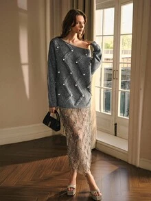 MOTF PREMIUM SUÉTER ASIMÉTRICO DE CUELLO CON PERLAS FALSAS