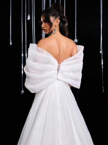 Glamrae Váy maxi chữ A dáng chữ A cỡ lớn, cổ chữ V, màu trắng tối giản, trang trí nơ trễ vai ấn tượng, đính đá Rhinestone, có dây buộc có thể điều chỉnh, thích hợp mặc đi biển, đám cưới trên bãi cỏ, nhà thờ, chụp ảnh, tốt nghiệp, váy cưới - trắng - Xem 5