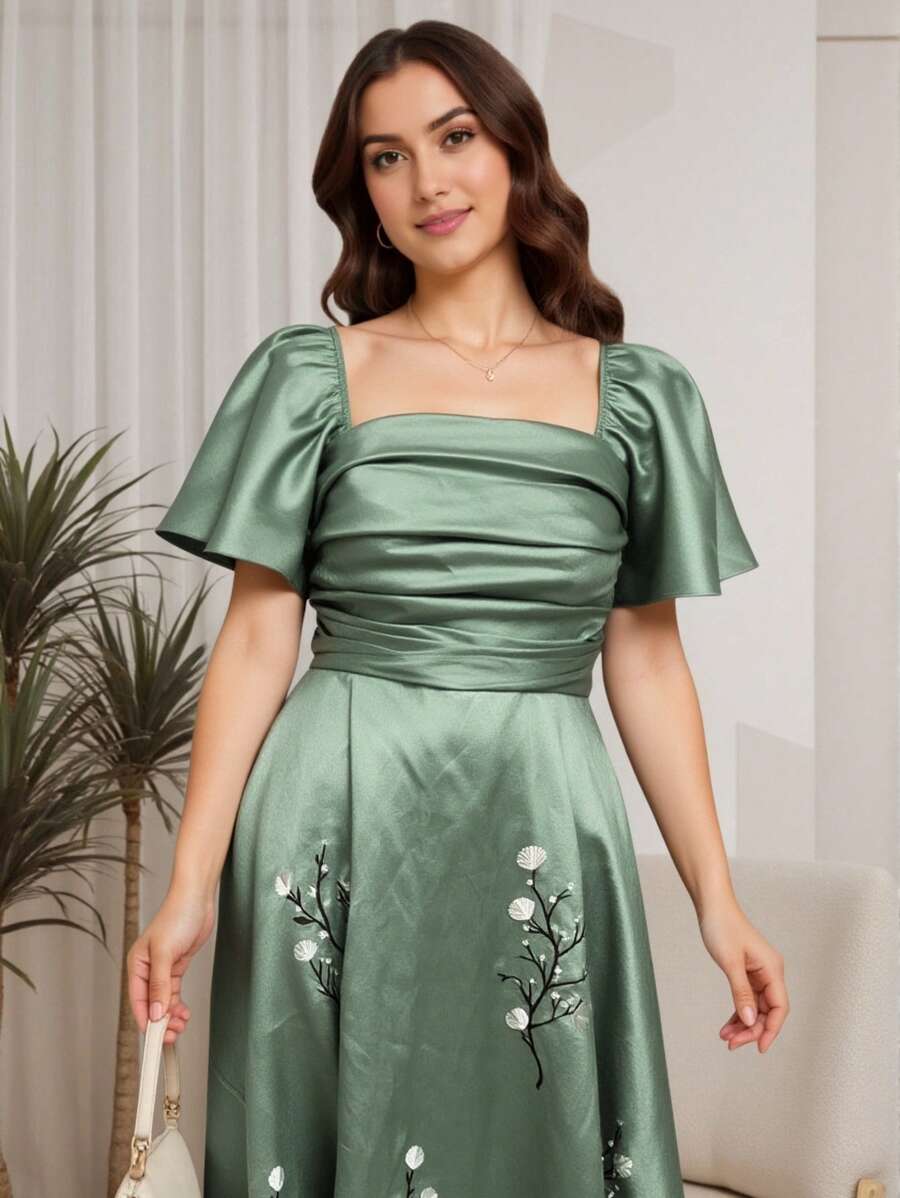 Modelyn Plus Size Women's Elegant Floral Embroidered Arabic Style Dress - Green - View 1