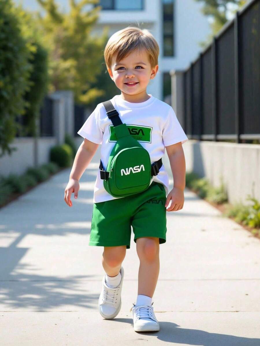 SHEIN Kleine Jungen 3 Stücke/Set T-Shirt + Shorts + Rucksack Lässige Sportliche Mode Streetwear Outfits