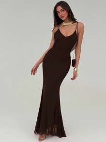 Aloruh 情人节勃艮第酒红色浪漫约会派对细肩带修身露背垂坠领长款网眼连衣裙（女款） - 棕色 - 查看 3