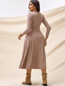 SHEIN فستان أمومة كاجوال بأكمام طويلة وأزرار - كاكي - مشاهدة 2
