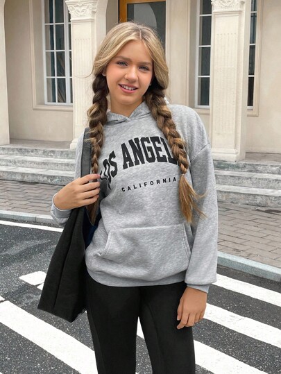 SHEIN Blusa de moletom esportiva casual versátil e confortável para meninas adolescentes, com estampa de letras em malha cinza claro