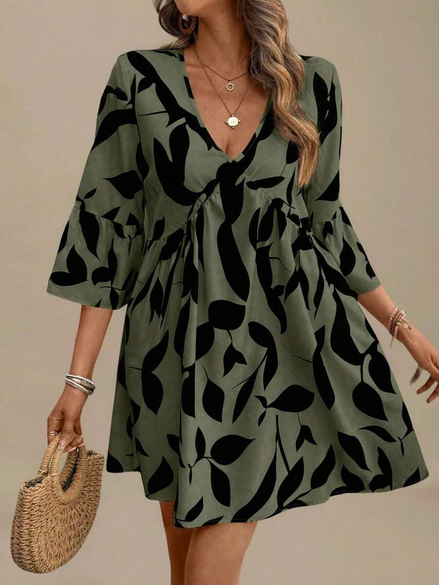 EMERY ROSE Plus Size Women Plant Print Flare Sleeve Loose Casual Vacation Dress - Army Green - View 1