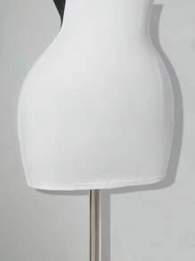 SHEIN ICON Váy ngắn hở lưng gợi cảm, đơn sắc, dáng chữ thập - trắng - Xem 6