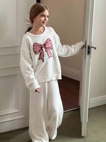 DAZY 冬季少女圆领蝴蝶印花半羊毛宽松睡衣 - 米色 - 查看 4