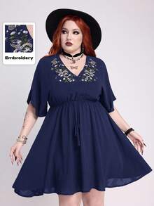 ROMWE Plus Size Gothic Hippie Vacation Style Black Star & Moon Plant Snake Skin Embroidery Dress - Navy Blue - View 1