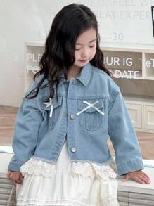 Dazy Kids 女童牛仔夹克，带领子、蝴蝶结装饰和蕾丝下摆拼接，秋季外套 - 淺色水洗藍 - 查看 7