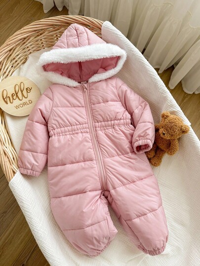 SHEIN Newborn Baby Girl Quilted Thermal-Lined Cute Pink Jumpsuit, Warm For Autumn/Winter Fall Babygirl Fashion Design Casual Cute Pink Newborn Baby Quilted Heating Lining Cute Pink Cotton Clothing Overall Pants, Suitable For Autumn And Winter Wear, Knitted Hooded Cotton Clothing Overall Pants, Cute Comfortable Color Soft Fabric, For Baby To Wear
