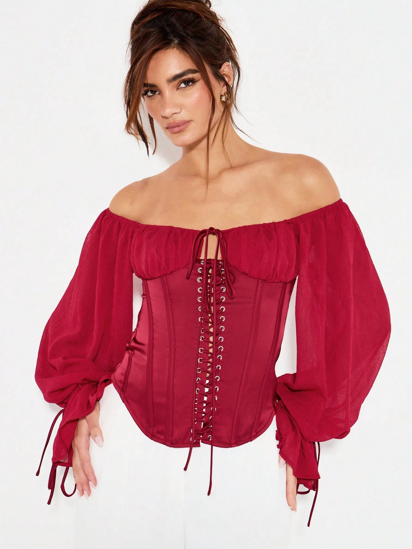 KIZN Top corsetto con spalle scoperte e lacci e maniche a palloncino