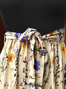 SHEIN Clasi 2 件套加大码女式纯色休闲外套和花卉印花面板优雅吊带连衣裙套装，春秋季 - 彩色 - 查看 4