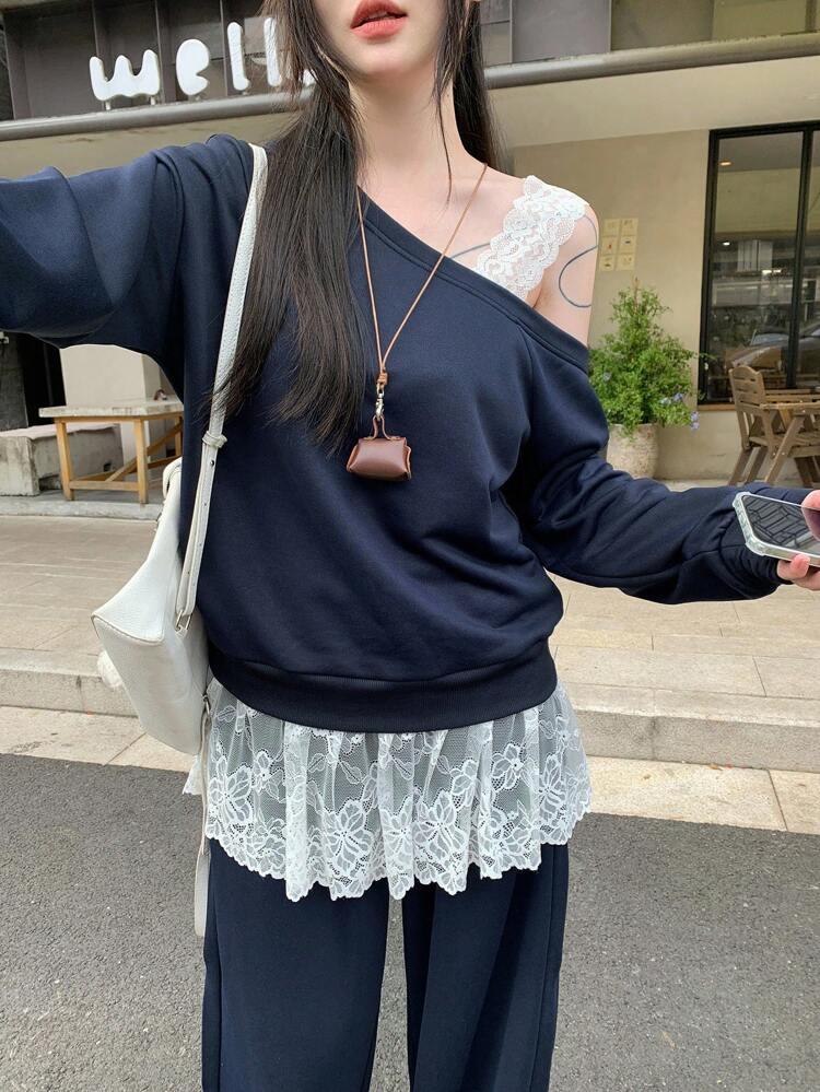 Women's Oblique Shoulder Exposed Shoulder Fleece Pullover Sweatshirt With Lace Patchwork, Casual