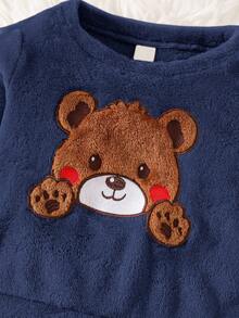 SHEIN 2 件套男婴可爱熊刺绣长袖上衣和法兰绒长裤睡衣套装，秋冬 - 彩色 - 查看 4