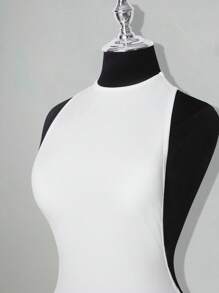 SHEIN ICON Váy ngắn hở lưng gợi cảm, đơn sắc, dáng chữ thập - trắng - Xem 4