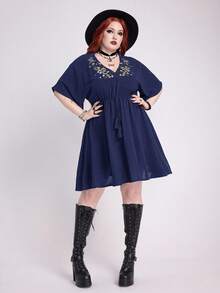 ROMWE Plus Size Gothic Hippie Vacation Style Black Star & Moon Plant Snake Skin Embroidery Dress - Navy Blue - View 3