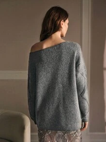 MOTF PREMIUM SUÉTER ASIMÉTRICO DE CUELLO CON PERLAS FALSAS