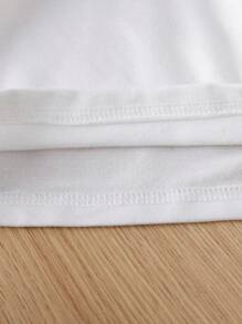 SHEIN Vintaside Kids Young Boy Solid Color Long Sleeve Top And Washed Denim Bib Overall Pants Set Chic Outfits For Autumn/Winter Fall