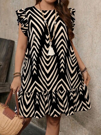 SHEIN CURVE+ 大码女式圆领荷叶边袖花卉印花宽松休闲度假连衣裙