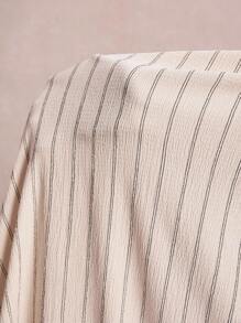 SHEIN VCAY 大码休闲条纹衬衫和裤子两件套 - 杏色 - 查看 4