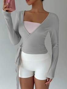 FavEase 女士粉色瑜伽健身运动系带 V 领长袖短款 T 恤，超弹柔软舒适休闲优雅百搭衣橱必备品，时尚设计春秋 - 灰色 - 查看 4