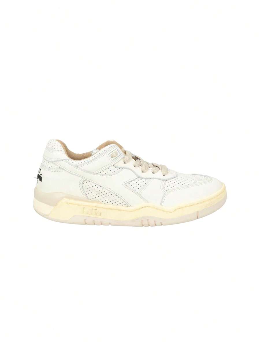 B. 560 Apulia Used Italy 20013 Unisex Sneakers 201179235 - White - View 1