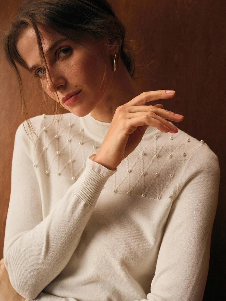 FAUX PEARL SLIM FIT SWEATER