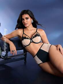 Empress Envy Women's Decor Cutout Design Fashion Lingerie Set ElegantLace DarkRomance