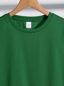 SHEIN 2pcs Tween Boy Sports Textured Fabric Vertical Stripe Pattern Short Sleeve T-Shirt And Shorts Set - Dark Green - View 3