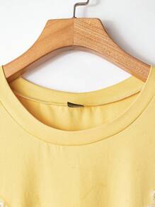 SHEIN Clasi Áo thun cổ tròn tay ngắn họa tiết hoa 3D cỡ lớn dành cho nữ, mùa hè - trắng - Xem 3