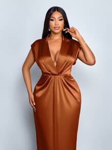 SOLERSUN Women Commute Minimalist Office Old Money Simple Lapel Neck Batwing Sleeve Ruched Bodycon Satin Dress Maxi Women Outfit - Brown - View 4