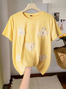 SHEIN Clasi Áo thun cổ tròn tay ngắn họa tiết hoa 3D cỡ lớn dành cho nữ, mùa hè - trắng - Xem 1