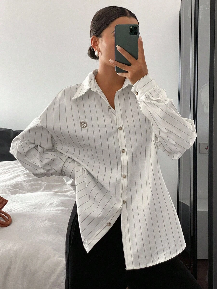 DAZY 秋冬女款条纹刺绣宽松长袖翻领休闲衬衫 - 白色 - 查看 1