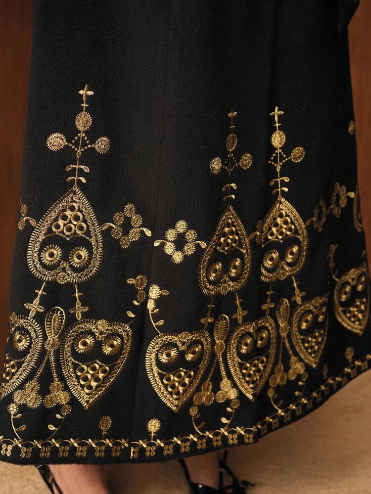 WOMEN'S VINTAGE GOLD THREAD EMBROIDERED OVERCOAT