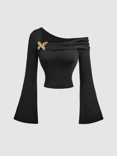 SHEIN MOD Camiseta negra de mujer con botones metálicos asimétricos y mangas acampanadas, para otoño/invierno, estilo occidental para mujer, estilo de los 2000, occidental para mujer, vintage, invierno para mujer, aeropuerto para mujer, disfraces de Halloween, profesora para mujer, oficina para mujer