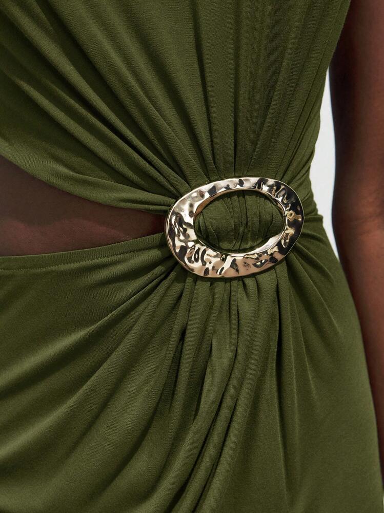 olive green dress with gold shoes Four Fun Olive Green Dress Outfits