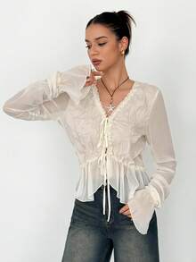 SHEIN Tall 女士纯色荷叶边前系带喇叭袖时尚衬衫奶油色系带上衣荷叶边衬衫 - 米色 - 查看 3