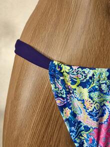 Bellisia Conjunto de bikini estilo bohemio chic para mujer con parte superior de copa triangular, traje de baño estampado en azul, falda pareo, conjunto casual elegante para vacaciones de primavera/verano, fiesta en la playa, vacaciones, estilo influencer