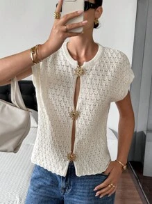 SHEIN Frenchy Áo len chui đầu tay ngắn họa tiết mặt trời kim loại dành cho nữ, Áo len chui đầu không tay đa năng, Áo len chui đầu không tay cổ tròn màu trơn, thích hợp mặc đơn vào mùa thu, Áo len nhiều lớp mùa đông, Nút kim loại trang trí mặt trời, Vải áo len họa tiết hình học ren, Vải áo len ấm áp có họa tiết sang trọng, Dáng ngắn ôm sát, Áo len chui đầu cổ tròn, Thời trang đơn giản thường ngày để đi làm, Áo len nữ, Áo len chui đầu dành cho nữ, Áo len chui đầu dành cho nữ, Quần áo mùa thu, Quần áo mùa đông, Tiệc chiêu đãi, Phụ nữ phong cách Old Money - Màu be - Xem 6