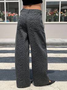 Livesso Quần jeans ống rộng cạp cao họa tiết da báo cho nữ - Màu xanh lam - Xem 2