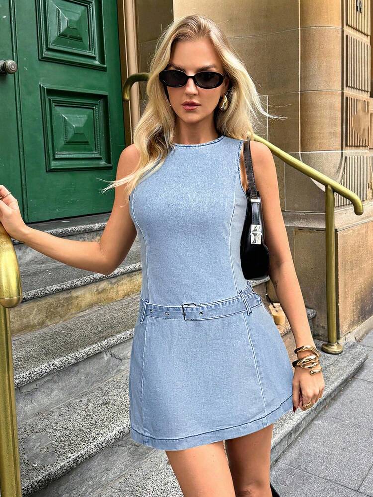 SHEIN Forever 21 Vestido de mezclilla casual con cuello redondo, sin mangas y diseño de botones para mujer - Celeste - Añade 1