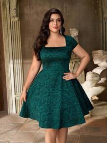 Aureia 大码优雅简约深绿色奢华提花公主领短袖A字型正式礼服 - 墨綠色 - 查看 4